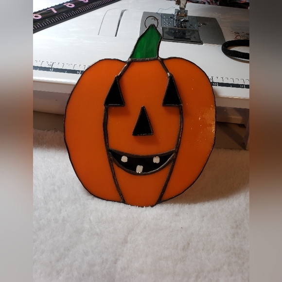 Stained Glass Pumpkin - Picture 2 of 10